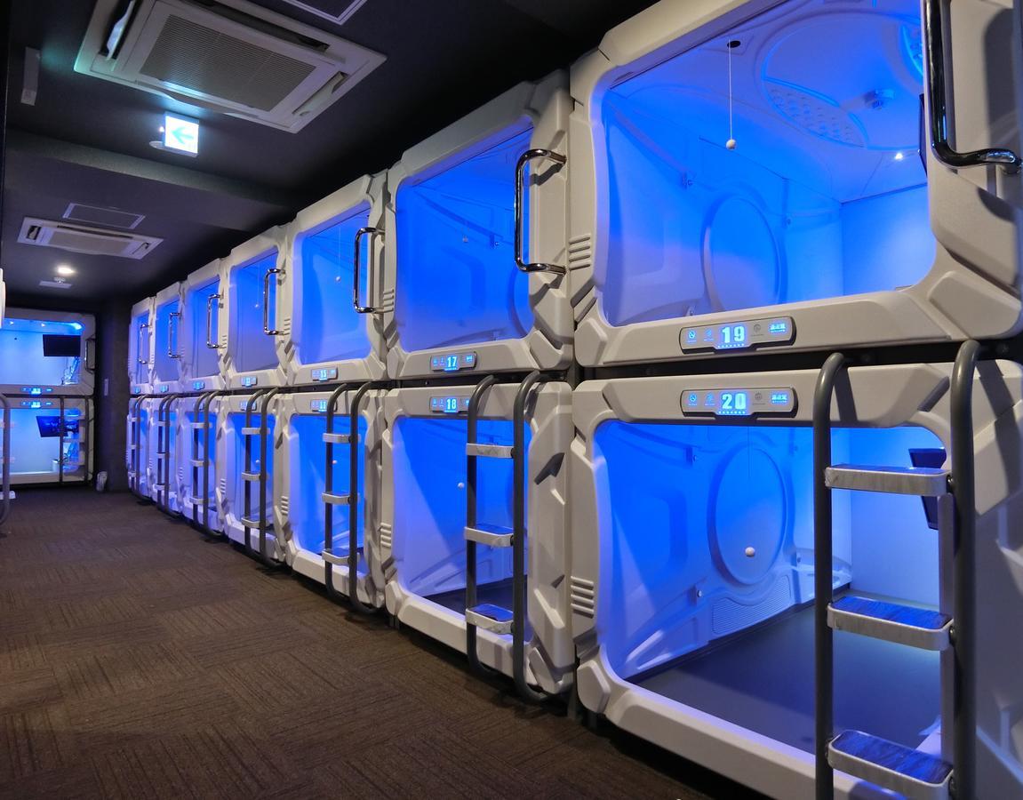 Capsule Hotel Manyudo Kyoto Eksteriør billede